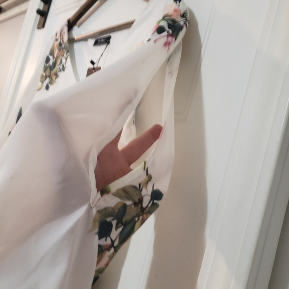 Noctflos Womens M Floral Shift Dress Mini V Neck White Green Pink 3/4 Sleeve - Picture 7 of 10